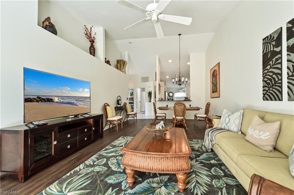 5355 Whitten DR 90 NAPLES, FL 34104