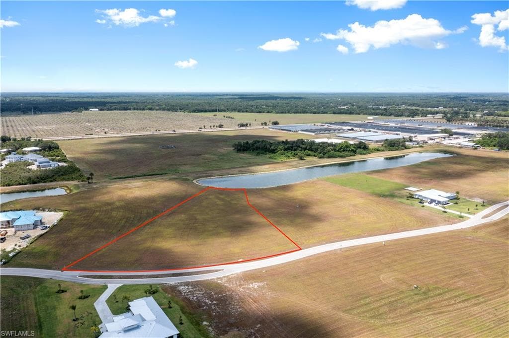 22820 Yellow Button LN ALVA, FL 33920
