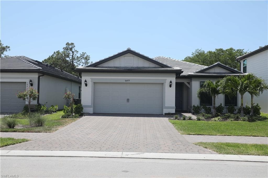 10459 Ventana LN NAPLES, FL 34120