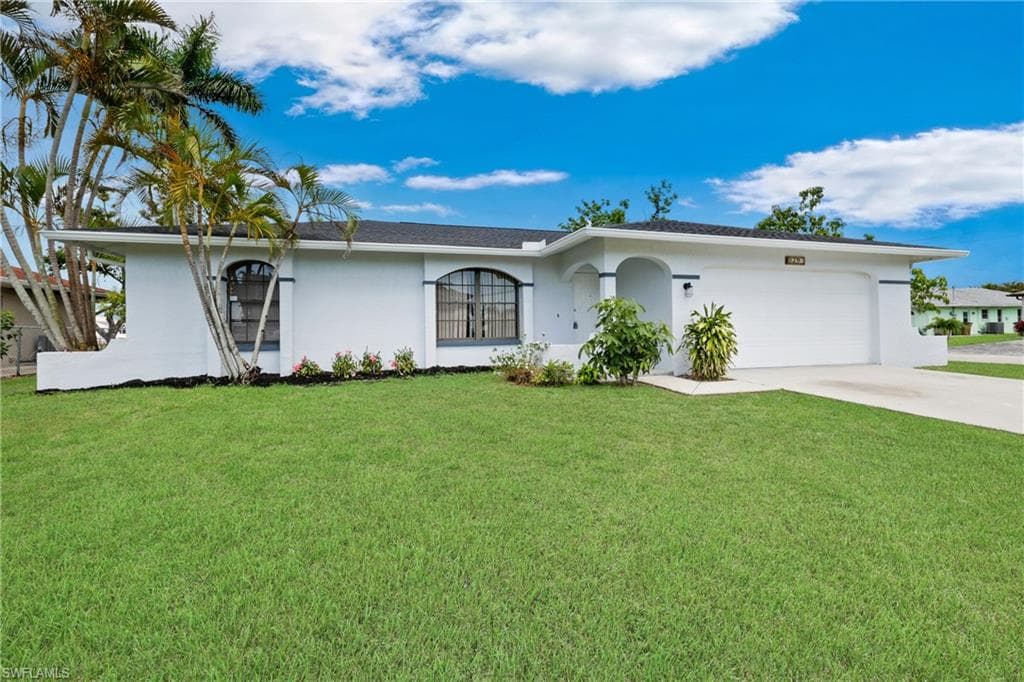 929 SE 16th PL CAPE CORAL, FL 33990