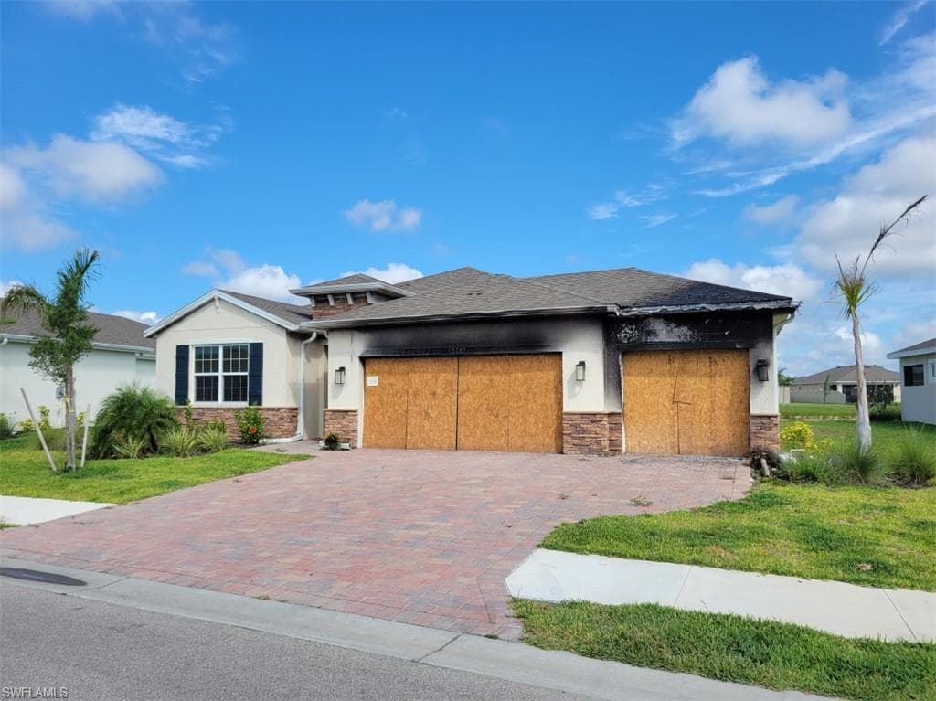 18241 Everson Miles CIR NORTH FORT MYERS, FL 33917