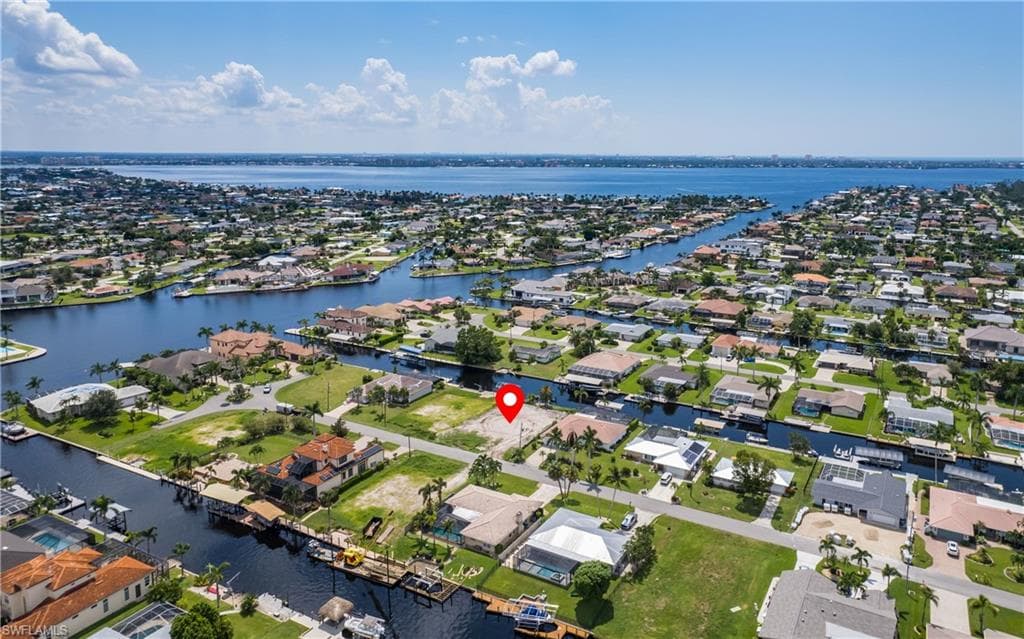126 SW 53rd ST CAPE CORAL, FL 33914