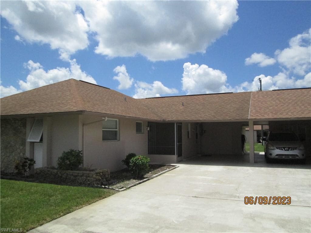 257 Briar CT LEHIGH ACRES, FL 33936