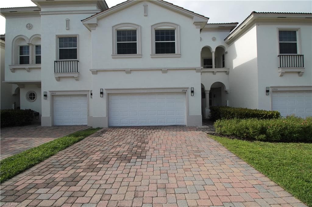 7070 Venice WAY 2904 NAPLES, FL 34119