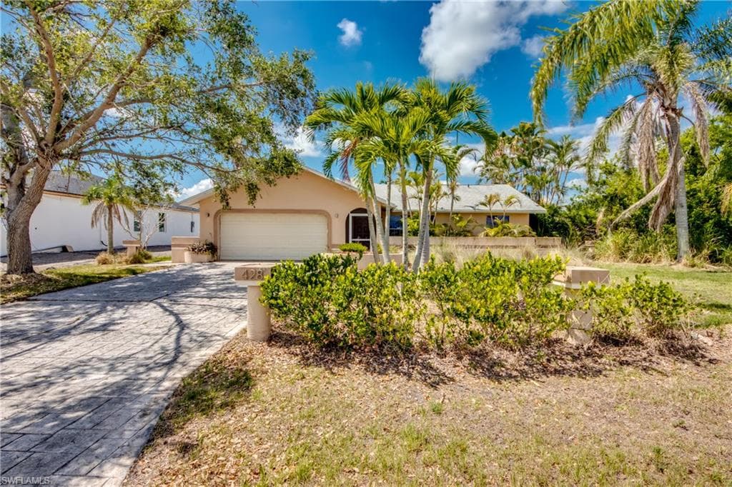 428 NW 4th TER CAPE CORAL, FL 33993