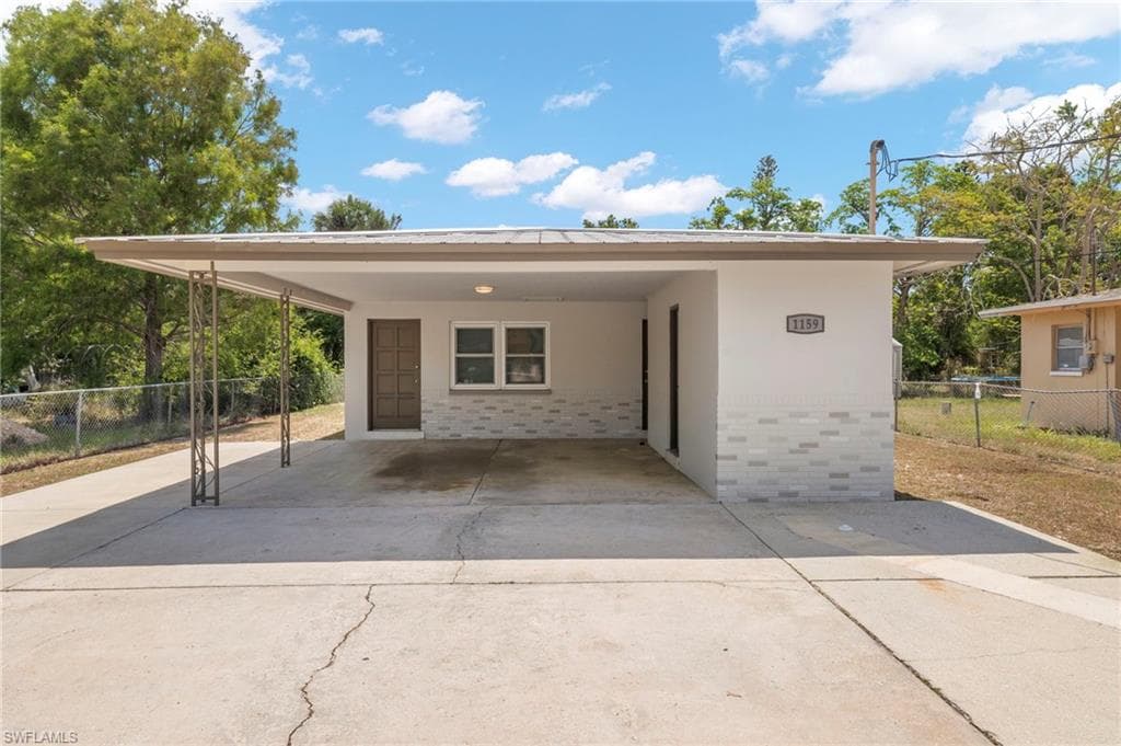 1159 Polk ST FORT MYERS, FL 33916