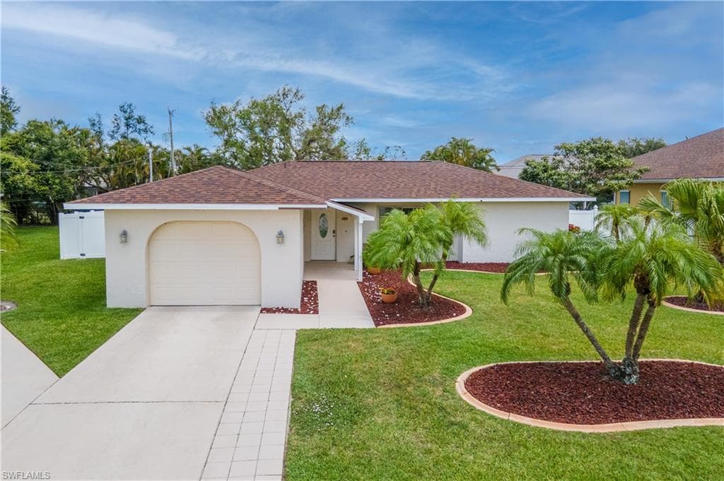 315 SE 19th ST CAPE CORAL, FL 33990