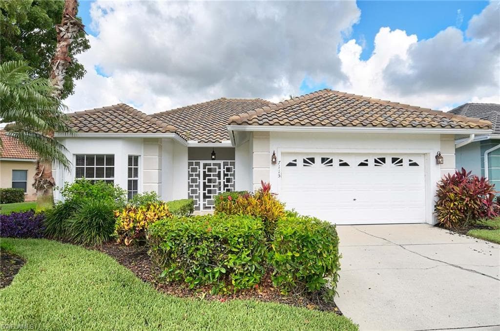 7115 Falcons Glen BLVD NAPLES, FL 34113