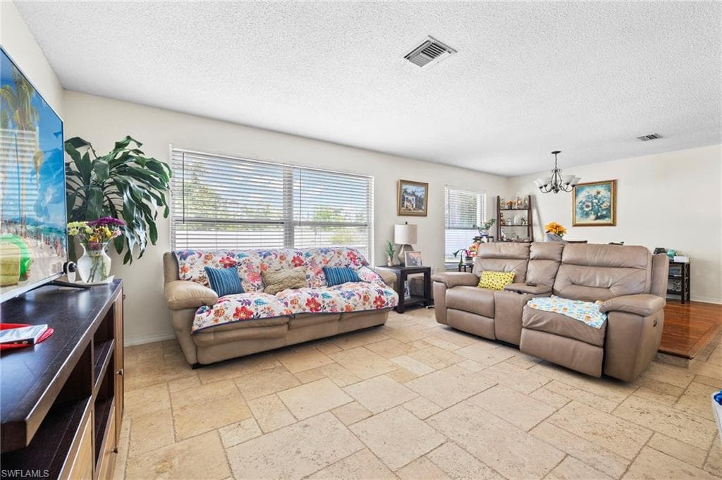 18113 Adams CIR FORT MYERS, FL 33967