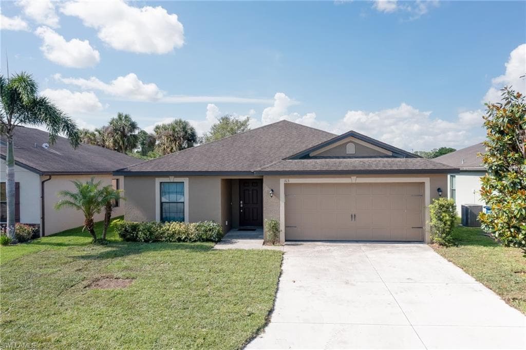 313 Shadow Lakes DR LEHIGH ACRES, FL 33974