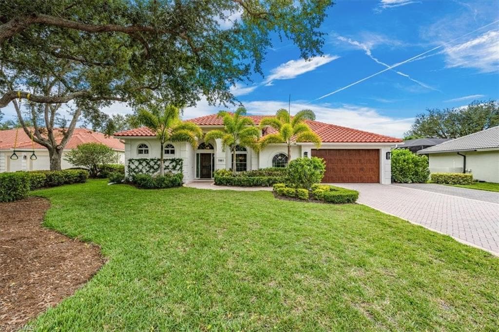 7991 Beaumont CT NAPLES, FL 34109