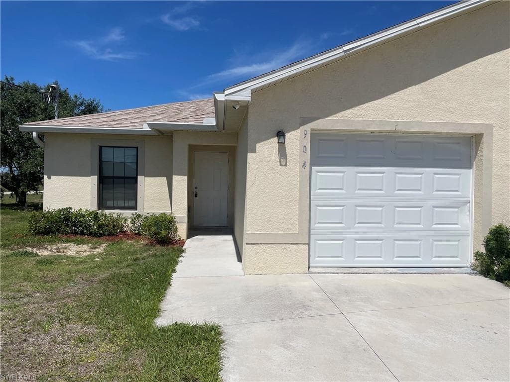904 Nelson RD N CAPE CORAL, FL 33993