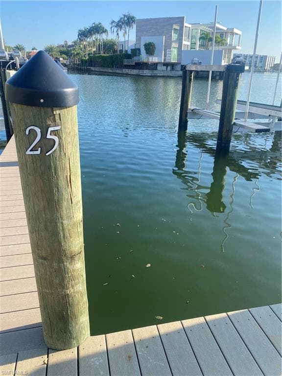 4090 Gulf Shore BLVD N NAPLES, FL 34103