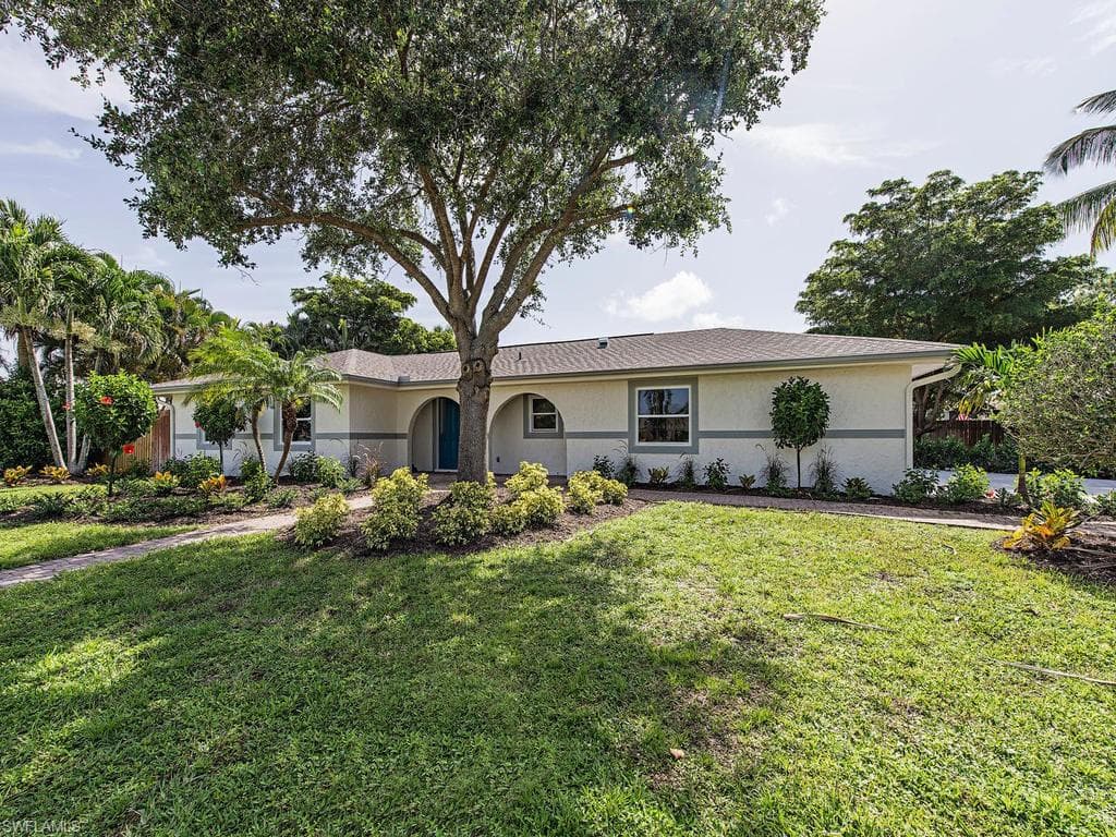 3578 Santiago WAY NAPLES, FL 34105