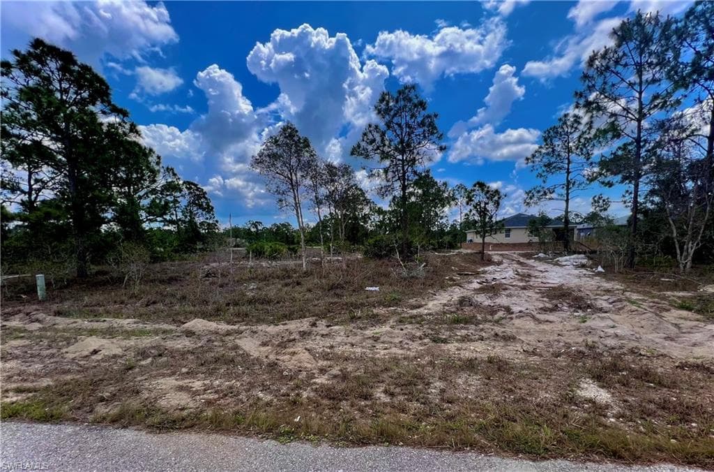 827 Dudley AVE S LEHIGH ACRES, FL 33974
