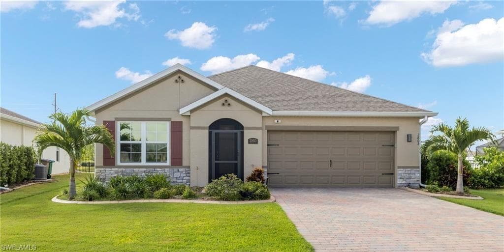 2805 Zaragoza CT CAPE CORAL, FL 33909