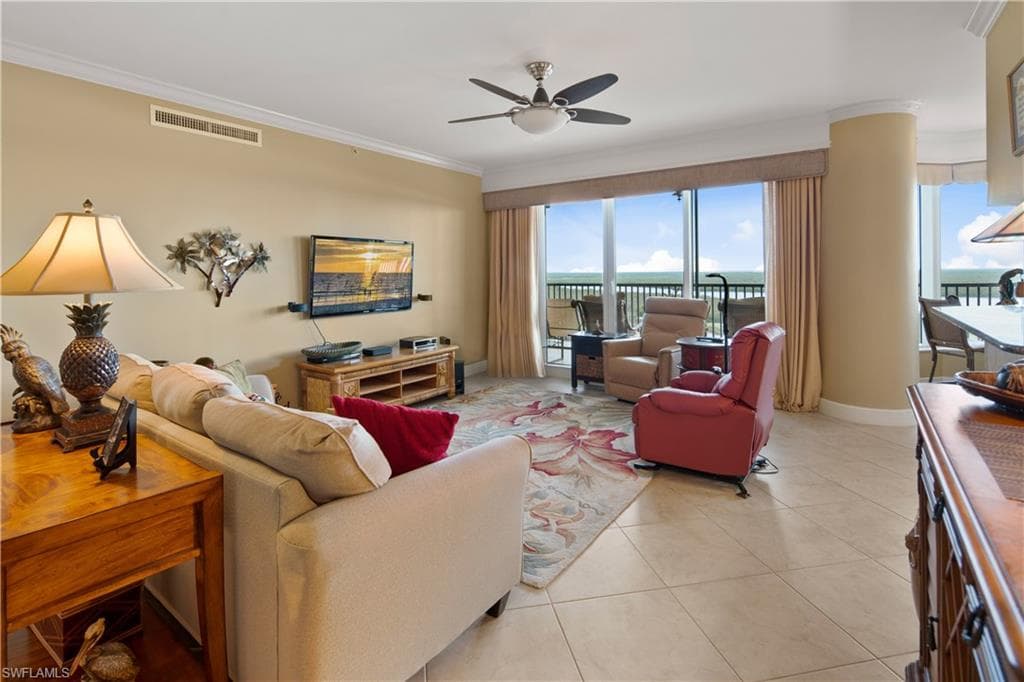 1060 Borghese LN 1005 NAPLES, FL 34114