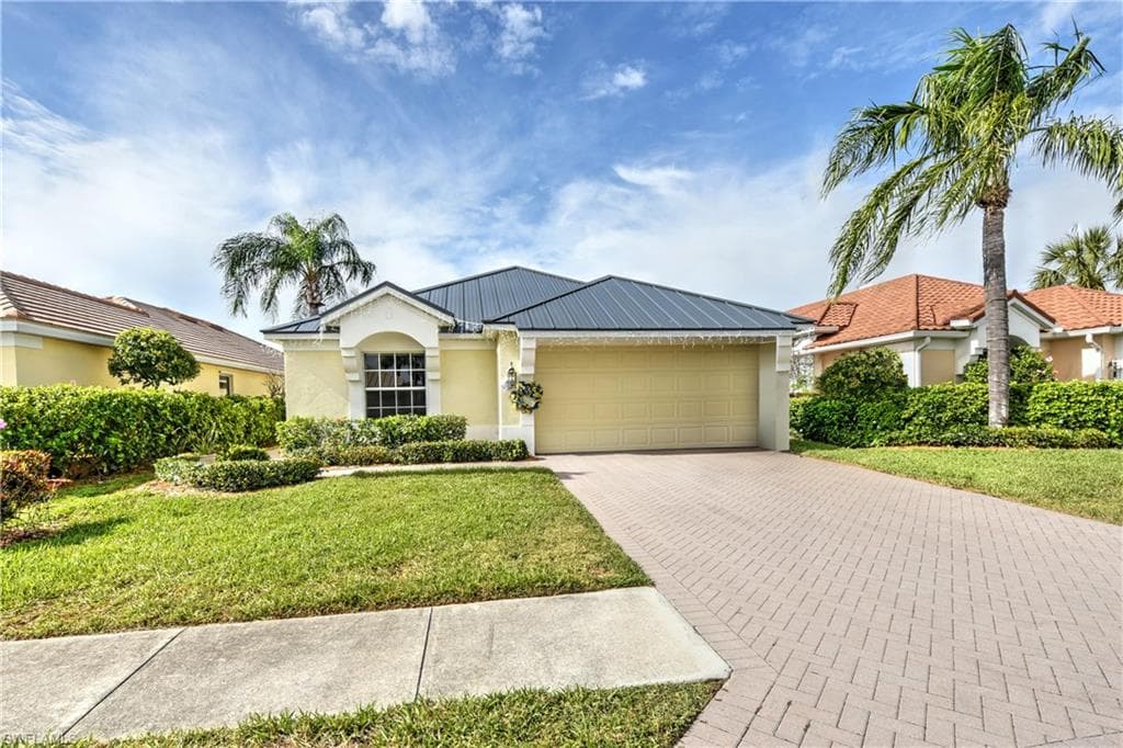 2523 Woodbourne PL CAPE CORAL, FL 33991