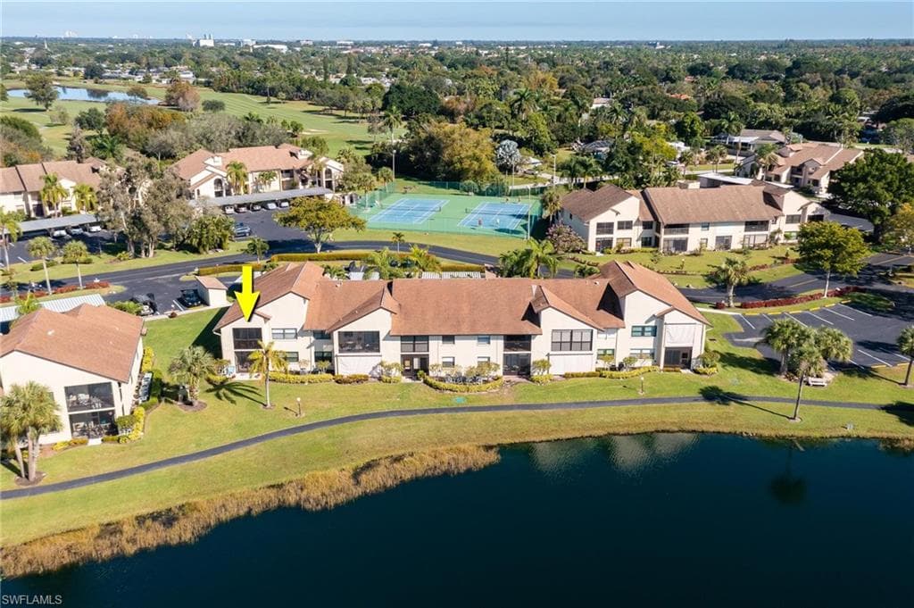 8411 Charter Club CIR 12 FORT MYERS, FL 33919