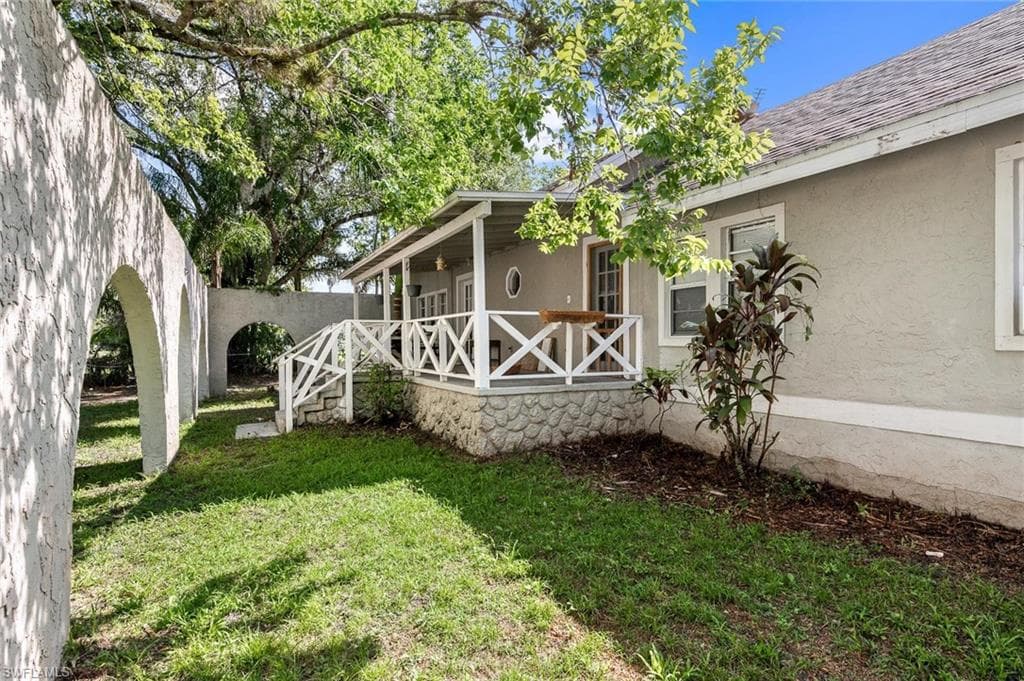 1861 Sunset TRL ALVA, FL 33920