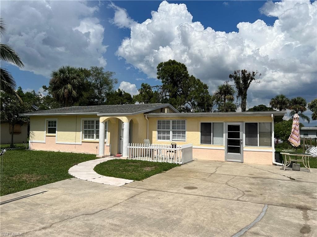 112 5th AVE LEHIGH ACRES, FL 33936