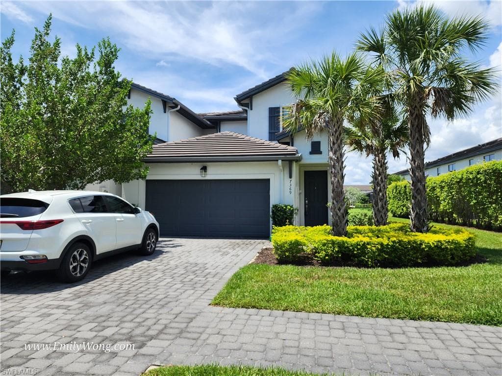 7369 Rockefeller DR NAPLES, FL 34119