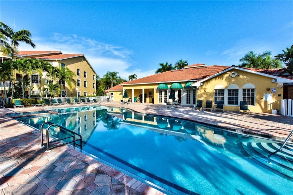 4635 Saint Croix LN 1212 NAPLES, FL 34109