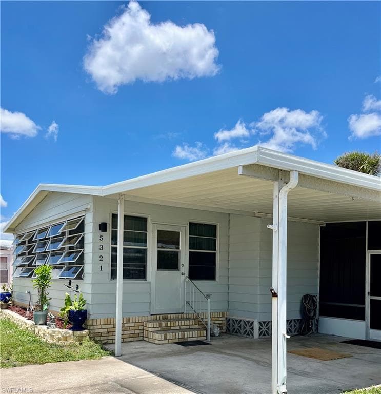 5321 Forest Park DR NORTH FORT MYERS, FL 33917