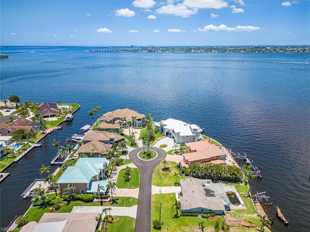 799 Cypress Lake CIR FORT MYERS, FL 33919