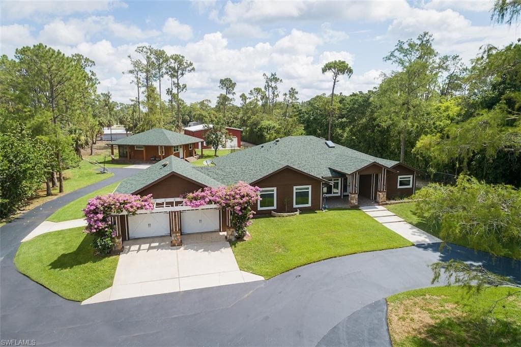 6191 Spanish Oaks LN NAPLES, FL 34119