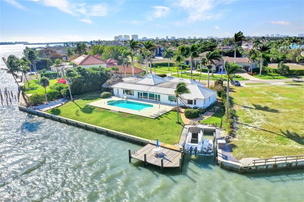 999 Caxambas DR MARCO ISLAND, FL 34145