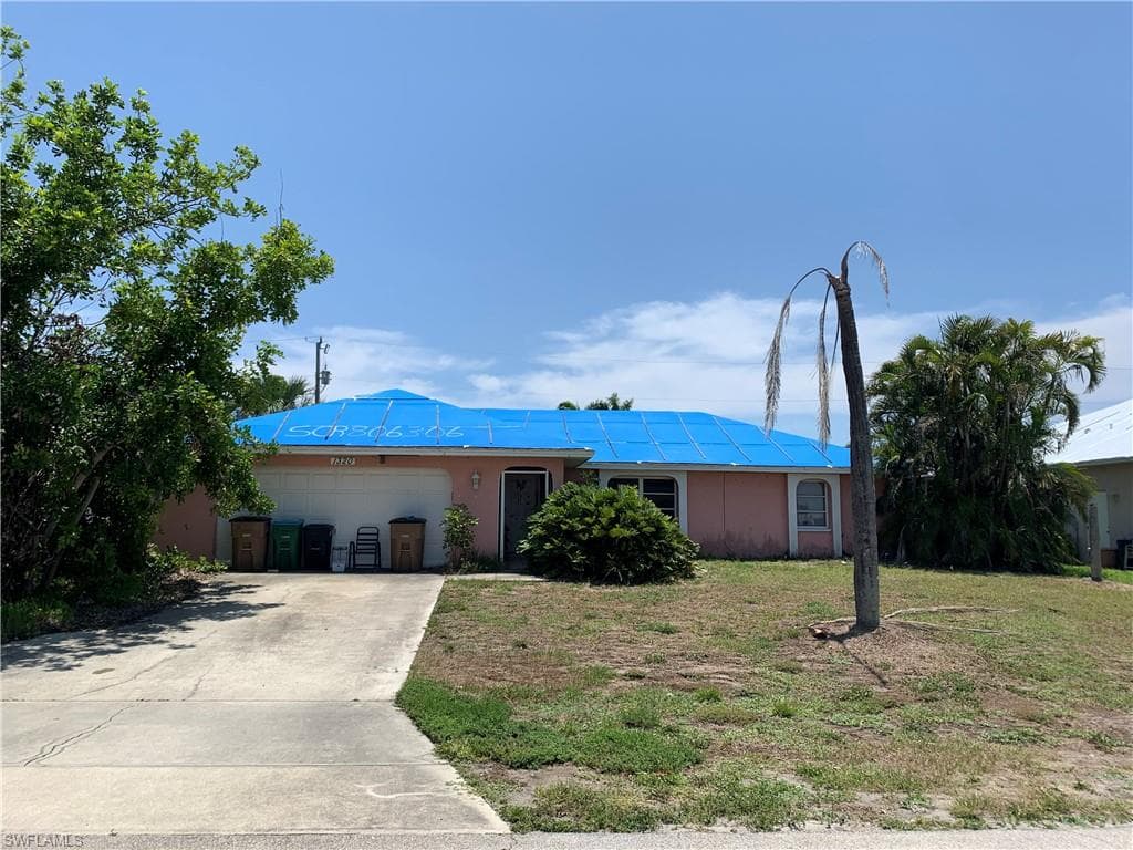1320 SE 39th ST CAPE CORAL, FL 33904