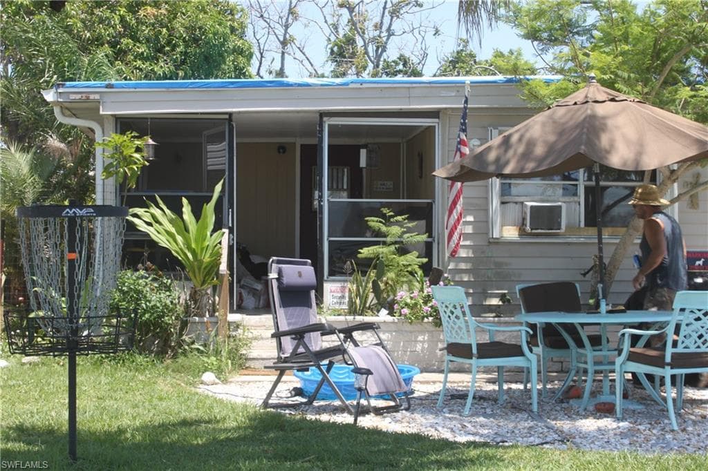 131 Via Madonna ENGLEWOOD, FL 34224