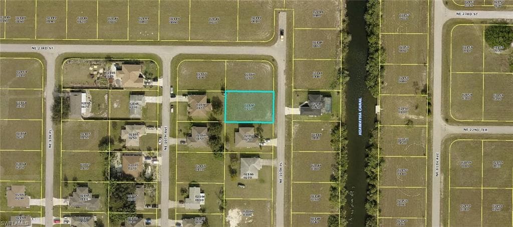 2216 NE 10th PL CAPE CORAL, FL 33909