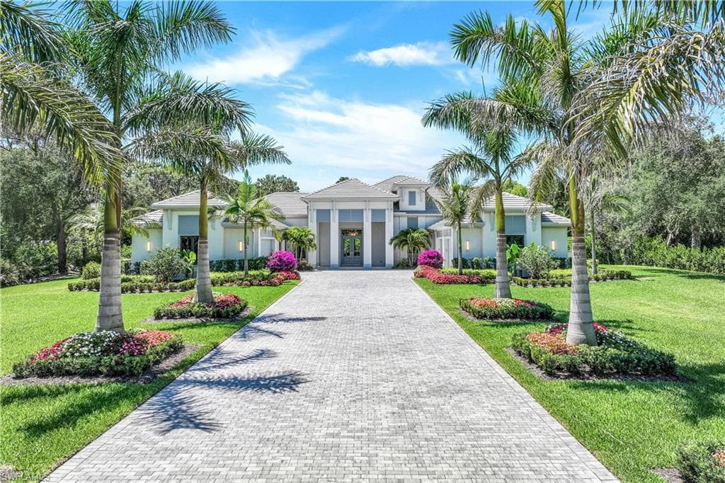125 Caribbean RD NAPLES, FL 34108