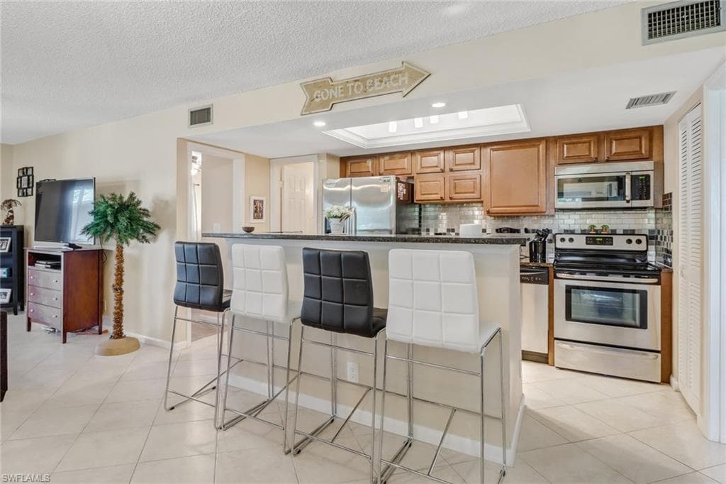 264 Palm DR 51-8 NAPLES, FL 34112