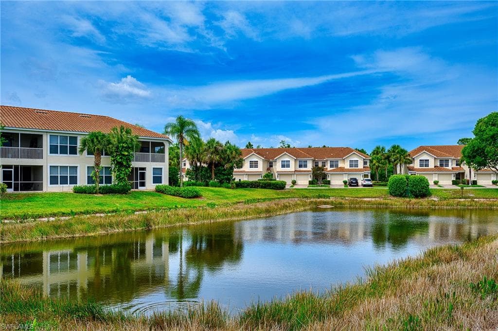 1405 Tiffany LN 1406 NAPLES, FL 34105