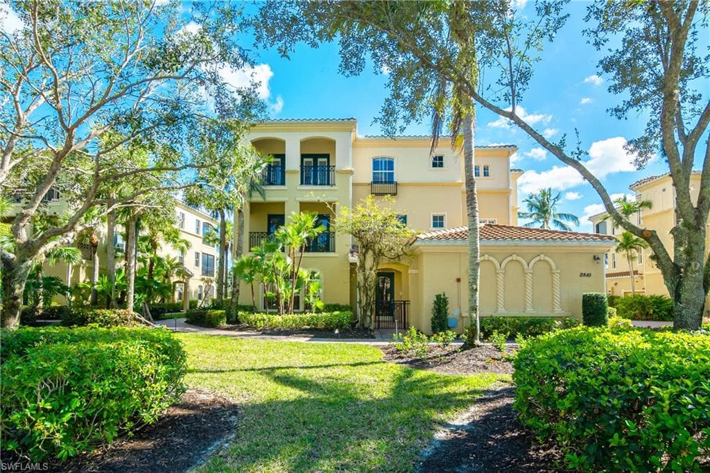 2810 Tiburon BLVD E 103 NAPLES, FL 34109
