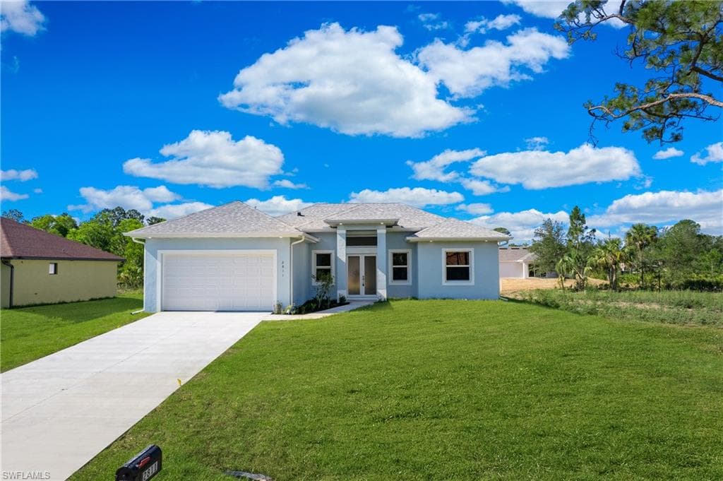 2811 14th ST W LEHIGH ACRES, FL 33971