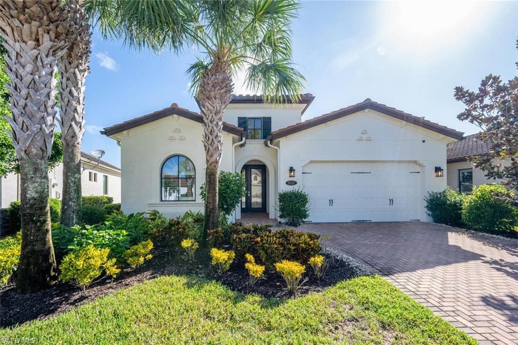 9332 Woodhurst DR NAPLES, FL 34120