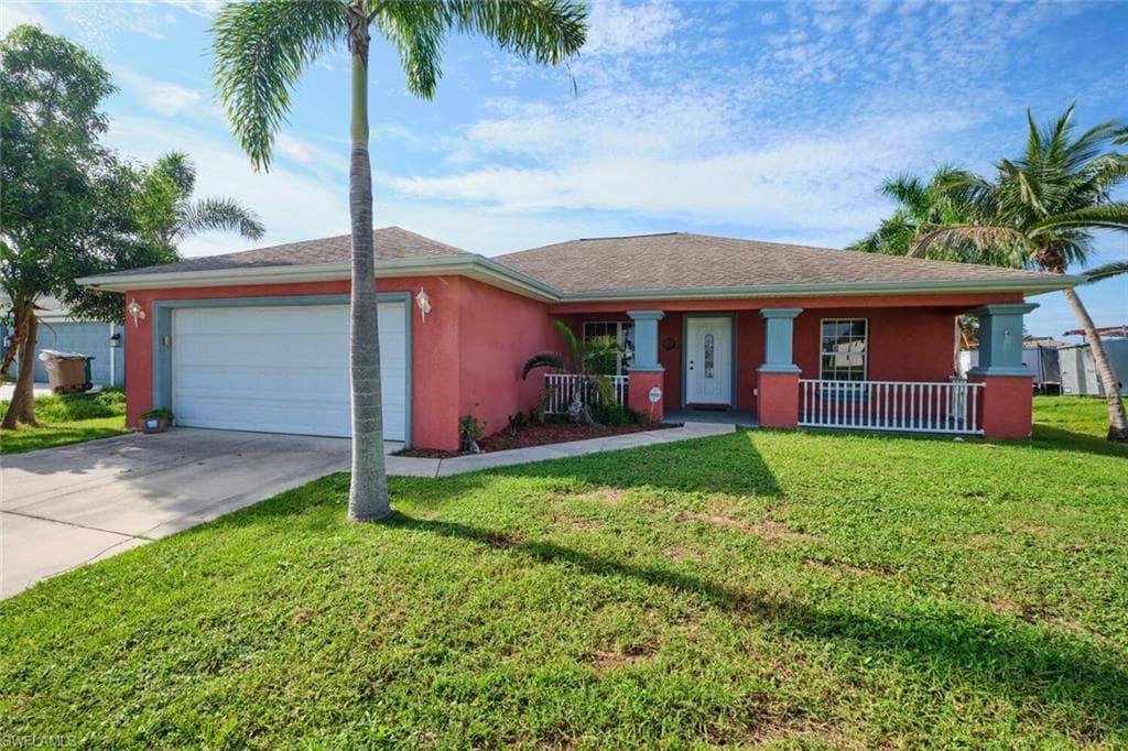 202 Diplomat PKWY E CAPE CORAL, FL 33909