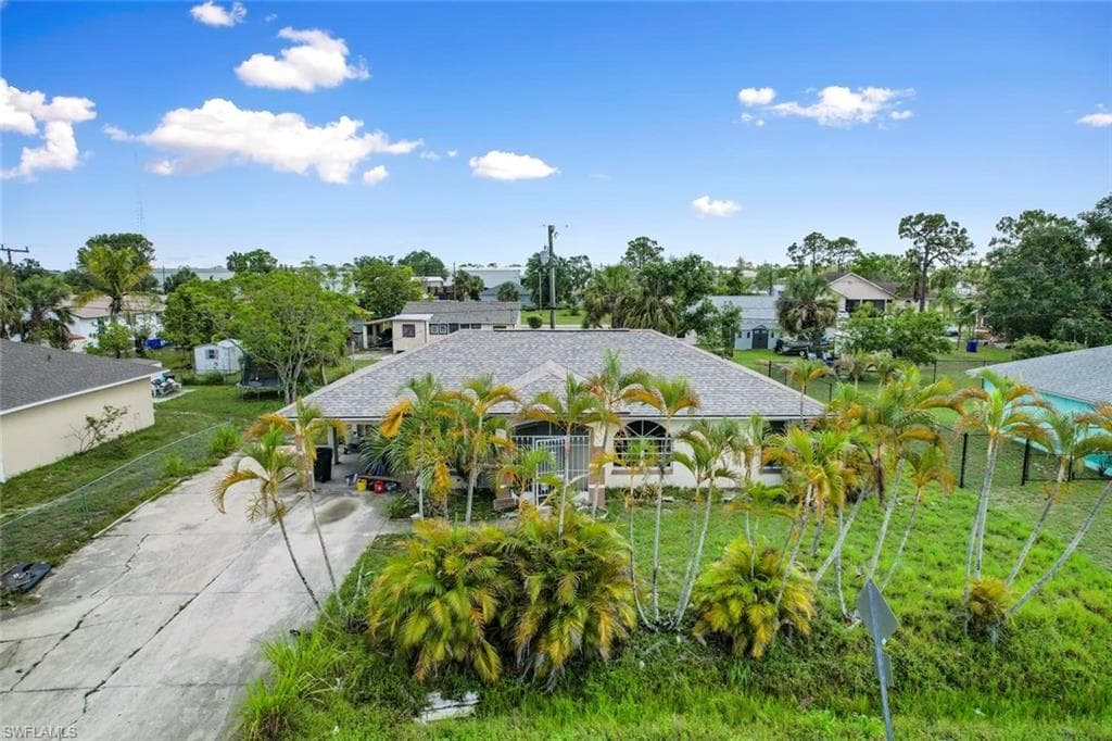 2323 Jaylen Watkins ST FORT MYERS, FL 33916