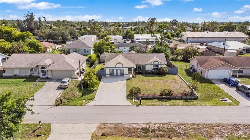 18452 Narcissus RD FORT MYERS, FL 33967
