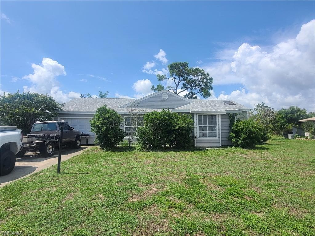 256 Ground Dove CIR LEHIGH ACRES, FL 33936