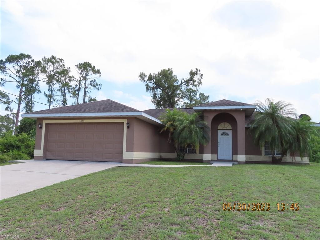 6051 Keystone CIR LABELLE, FL 33935