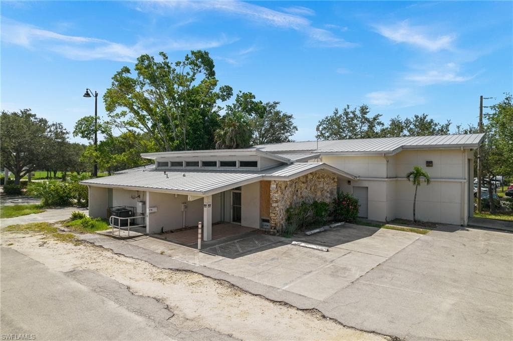 3616 Broadway FORT MYERS, FL 33901