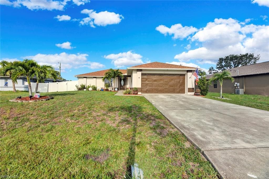 624 SW 9th AVE CAPE CORAL, FL 33991