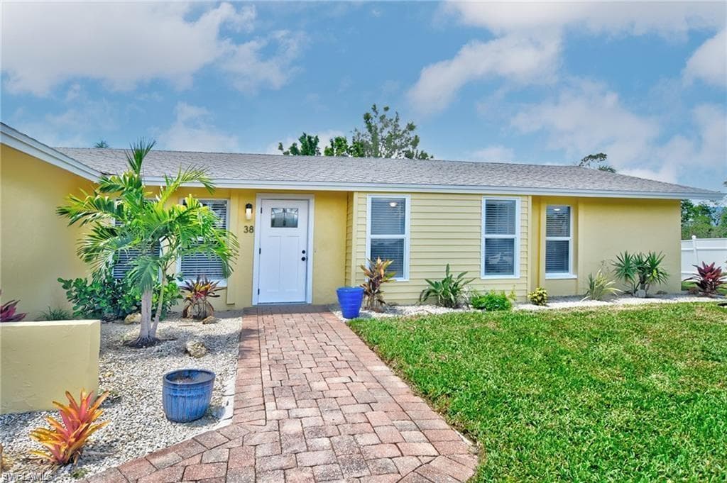 38 Fairview BLVD FORT MYERS BEACH, FL 33931