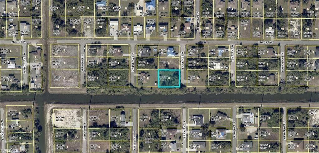 101 Terry AVE N LEHIGH ACRES, FL 33971