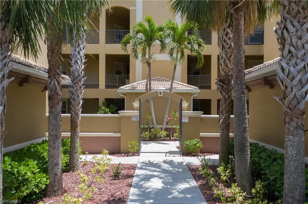 3728 Agualinda BLVD 103 CAPE CORAL, FL 33914